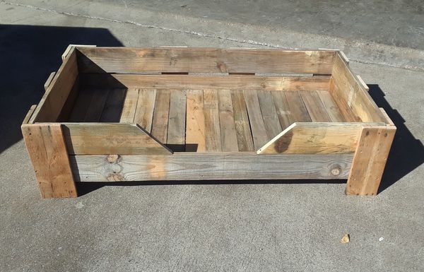 Rustic Wood Dog Bed XL for Pets up to 200 lbs