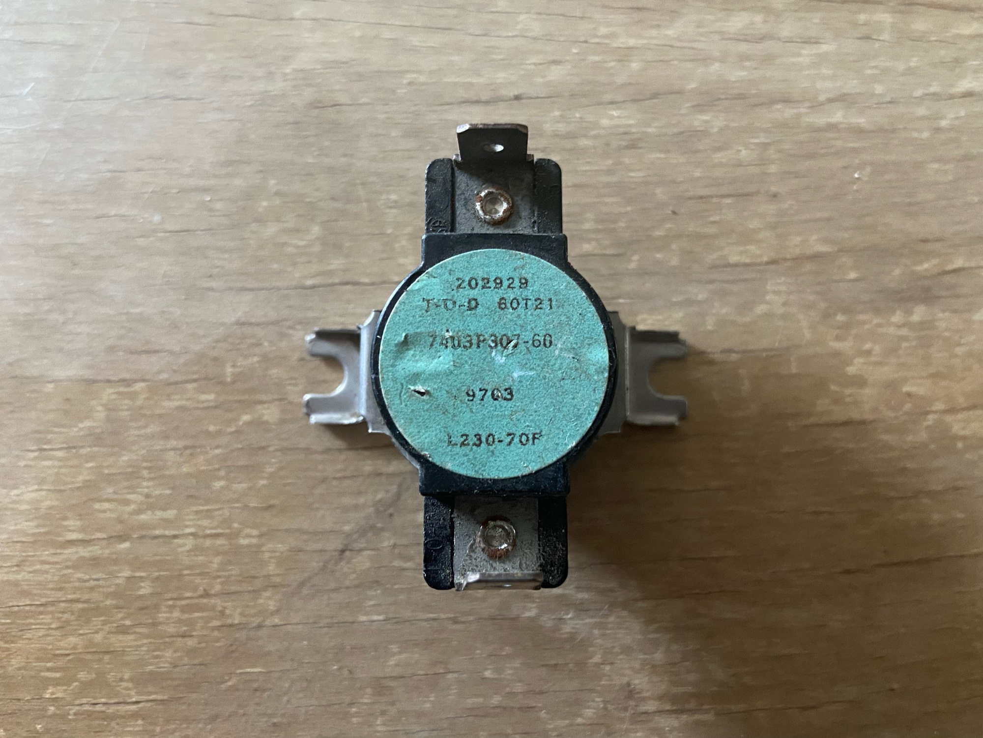 Thermostat 7403P307-60 L230-70F